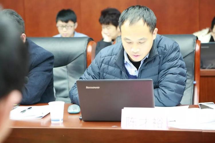 如何通過手持?jǐn)?shù)字示波器分析和捕獲信號(hào)