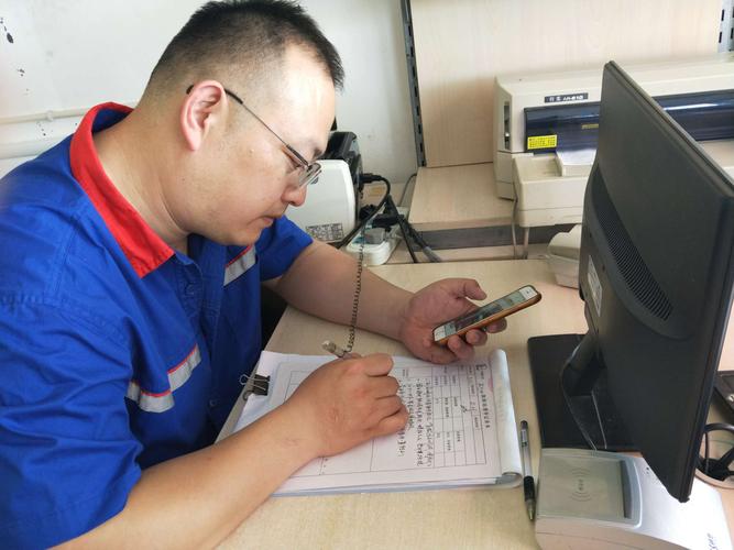 如何減少手持?jǐn)?shù)字示波器的測量誤差