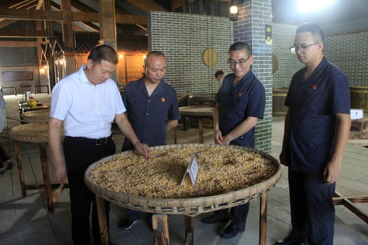使用數(shù)字萬(wàn)用表自動(dòng)量程功能提升測(cè)量體驗(yàn)感