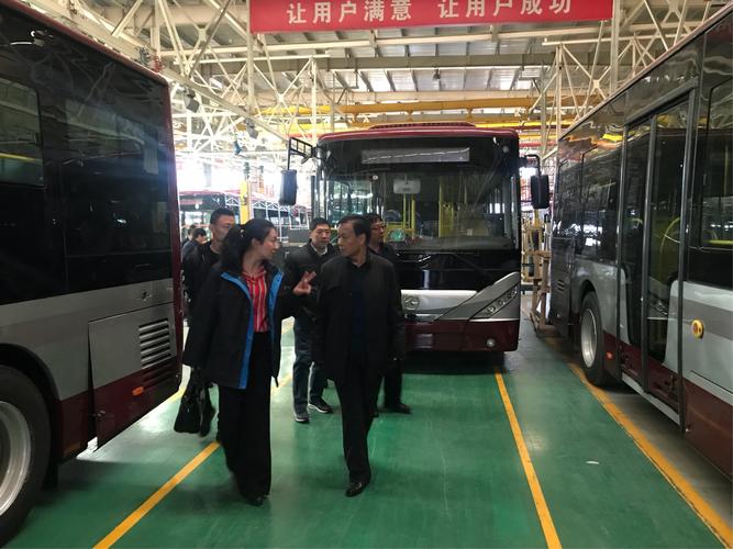 手持?jǐn)?shù)字示波器的功能解析與工業(yè)應(yīng)用的創(chuàng)新優(yōu)勢(shì)