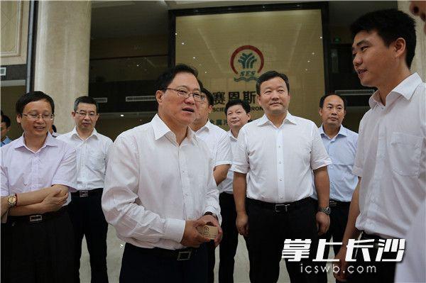 如何判斷手持數(shù)字示波器的顯示效果是否清晰