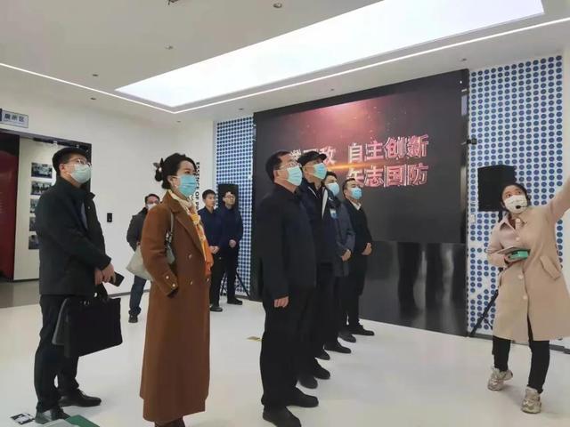 如何選擇適當(dāng)?shù)牟蓸勇室蕴岣吒呔葦?shù)字示波器測量精度